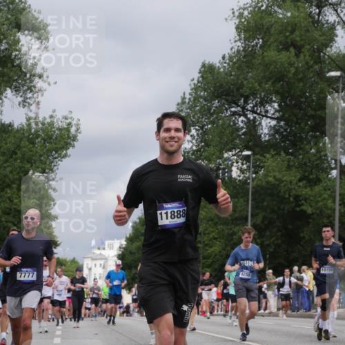 29.06.2025 - hella hamburg halbmarathon Luisa Fischer http://msf.ph/oto/8464140 29.06.2025 10:40:43 Kennedybrücke 8498, 7777, 11888, 9288, 10159, 14202, 1337, 1799, 2016, 2031, 2480, 4442, 5640, 7085, 7124, 7544, 8499, 8843, 9288, 10159 meine-sportfotos.de