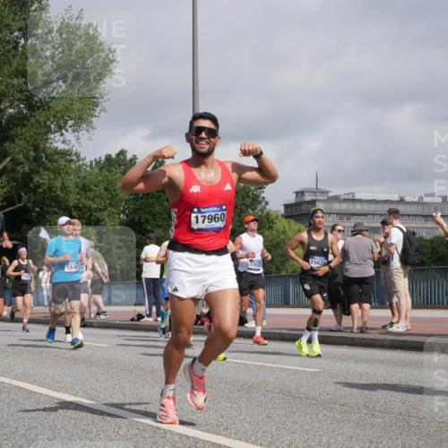 29.06.2025 - hella hamburg halbmarathon Luisa Fischer http://msf.ph/oto/8464265 29.06.2025 09:56:09 Kennedybrücke 3186, 3004, 7448, 17960, 17032, 15629, 177, 2890, 3004, 3186, 4310, 6071, 6203, 6375, 6460, 6903, 7448, 9126, 9303, 9305, 9633 meine-sportfotos.de