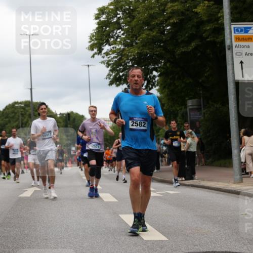29.06.2025 - hella hamburg halbmarathon Yannick Fuchs http://msf.ph/oto/8464321 29.06.2025 10:57:02 20KM 1114, 1126, 1420, 1427, 1531, 1851, 1881, 2447, 2582, 2683, 2911, 3001, 3182, 3248, 3625, 4389, 4538, 4665, 5058, 5511, 5653, 5708, 5763, 6142, 6311, 6602, 6966, 7453, 8068, 8176, 8478, 8721, 9306, 9554, 9899, 11310, 11402, 12004, 12008, 12571, 12836, 12978, 13739, 13874, 13939, 14677, 14917, 16371, 16420, 16540, 17045, 17096, 17119, 17142, 17818, 17890, 18359, 18452, 18999, 19241 meine-sportfotos.de