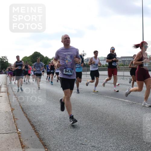 29.06.2025 - hella hamburg halbmarathon Lena Gebhardt http://msf.ph/oto/8464337 29.06.2025 09:55:04 Lombardsbrücke 11333, 9476, 15871, 17499, 1653, 57, 1200, 1683, 1696, 1817, 1942, 2207, 2222, 2274, 2287, 2367, 2411, 2592, 2596, 2670, 2816, 2955, 3208, 3209, 3258, 3435, 3747, 4093, 4121, 4189, 4832, 5102, 5399, 5447, 5638, 5705, 5884, 6027, 6158, 6290, 6389, 6662, 6723, 6836, 6923, 6938, 6978, 6991, 7052, 7335, 7659, 7908, 8117, 8371, 8437, 8482, 8487, 8657, 8693, 8889, 8916, 8981, 9031, 9038, 9051, 9093, 9159, 9476, 9661, 9710, 9869, 9924, 9931, 11333 meine-sportfotos.de