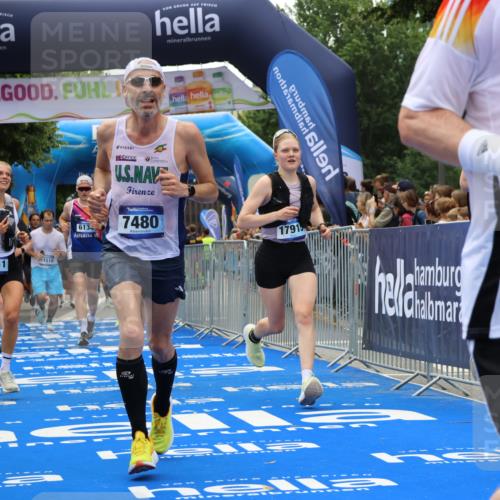 29.06.2025 - hella hamburg halbmarathon Strokosch-Dieckow http://msf.ph/oto/8464365 29.06.2025 10:47:11 Ziel 1460, 2623, 4093, 6134, 6168, 6203, 6373, 6700, 6716, 7480, 7908, 10208, 10211, 12579, 13007, 13672, 15684, 16286, 17718, 17915, 18856 meine-sportfotos.de