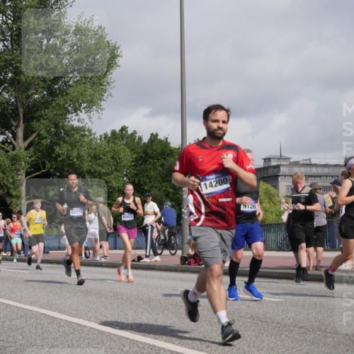 29.06.2025 - hella hamburg halbmarathon Luisa Fischer http://msf.ph/oto/8464414 29.06.2025 09:56:12 Kennedybrücke 13450, 15851, 15519, 6903, 14200, 9126, 300, 2890, 3004, 3186, 6071, 6282, 6575, 6903, 7448, 7480, 7734, 9126, 9633 meine-sportfotos.de