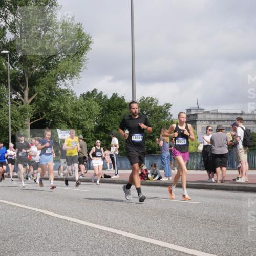 29.06.2025 - hella hamburg halbmarathon Luisa Fischer http://msf.ph/oto/8464449 29.06.2025 09:56:14 Kennedybrücke 11283, 15851, 1905, 15519, 13450, 6903, 2890, 3004, 3186, 6071, 6282, 6575, 6903, 7480, 7734, 9030, 9043, 9126, 9200, 9633, 9723 meine-sportfotos.de