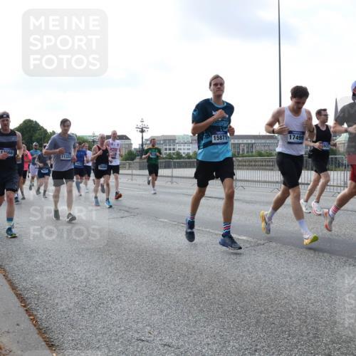 29.06.2025 - hella hamburg halbmarathon Lena Gebhardt http://msf.ph/oto/8464548 29.06.2025 09:55:05 Lombardsbrücke 12966, 031, 11333, 16086, 17499, 16532, 15871, 931, 1200, 1683, 1696, 1817, 1942, 2207, 2222, 2274, 2287, 2367, 2411, 2592, 2596, 2816, 2955, 3208, 3209, 3258, 3435, 3747, 4093, 4121, 4189, 4832, 5102, 5399, 5447, 5638, 5705, 5884, 6027, 6158, 6290, 6389, 6662, 6723, 6836, 6923, 6938, 6978, 6991, 7052, 7335, 7659, 7908, 8117, 8371, 8437, 8482, 8487, 8657, 8693, 8889, 8916, 8981, 9031, 9038, 9051, 9093, 9159, 9476, 9661, 9710, 9869, 9924, 9931, 11333 meine-sportfotos.de