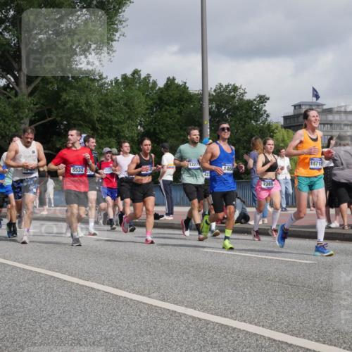29.06.2025 - hella hamburg halbmarathon Luisa Fischer http://msf.ph/oto/8464812 29.06.2025 09:56:28 Kennedybrücke 4247, 4619, 5532, 22, 13225, 12271, 423, 1466, 7385, 18718, 1466, 1902, 2270, 2516, 2937, 3414, 3852, 4140, 4235, 4247, 4949, 5115, 5362, 5460, 5528, 5532, 5650, 6388, 7167, 7385, 8023, 9965, 10792 meine-sportfotos.de