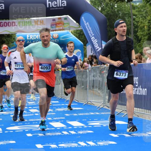29.06.2025 - hella hamburg halbmarathon Strokosch-Dieckow http://msf.ph/oto/8464975 29.06.2025 10:47:09 Ziel 1460, 2623, 4093, 5472, 6134, 6373, 6700, 6716, 7480, 7908, 9794, 10208, 10211, 12579, 13007, 13672, 15684, 16286, 17718, 17915, 18856 meine-sportfotos.de