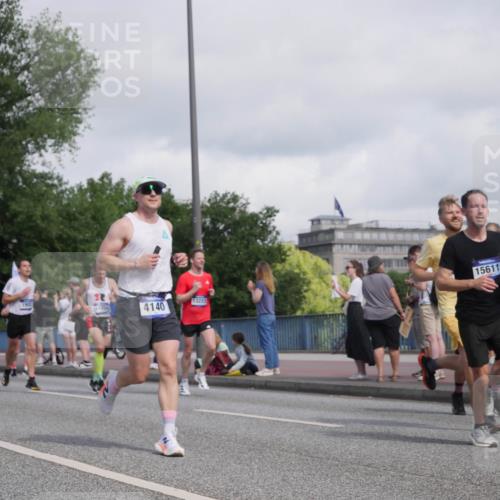 29.06.2025 - hella hamburg halbmarathon Luisa Fischer http://msf.ph/oto/8465006 29.06.2025 09:56:35 Kennedybrücke 11936, 4140, 13223, 15611, 1424, 1902, 2270, 2516, 3785, 3852, 4140, 4237, 5115, 5528, 8023, 8269, 8928, 9105, 9482, 10792 meine-sportfotos.de