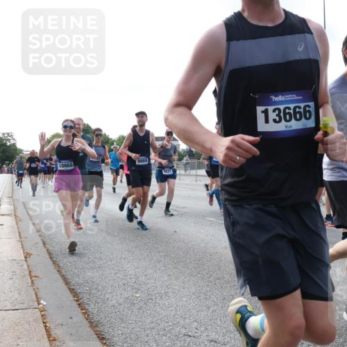 29.06.2025 - hella hamburg halbmarathon Lena Gebhardt http://msf.ph/oto/8465013 29.06.2025 09:55:07 Lombardsbrücke 59, 10868, 9869, 9031, 13666, 333, 1200, 1683, 1696, 1817, 2207, 2222, 2274, 2287, 2367, 2411, 2592, 2596, 2816, 2955, 3208, 3209, 3258, 3435, 3747, 4093, 4121, 4189, 4832, 5102, 5399, 5447, 5638, 5705, 5884, 6027, 6158, 6290, 6389, 6662, 6723, 6836, 6923, 6938, 6978, 6991, 7052, 7335, 7659, 7908, 8117, 8371, 8437, 8482, 8487, 8657, 8693, 8889, 8916, 8981, 9031, 9038, 9051, 9093, 9159, 9476, 9661, 9710, 9869, 9924, 9931, 11333 meine-sportfotos.de