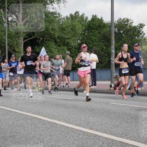 29.06.2025 - hella hamburg halbmarathon Luisa Fischer http://msf.ph/oto/8465088 29.06.2025 09:56:38 Kennedybrücke 15026, 028, 9482, 19112, 12159, 11848, 578, 8269, 14415, 16893, 1424, 1902, 2516, 3785, 4140, 4237, 5528, 8269, 8928, 9105, 9482 meine-sportfotos.de