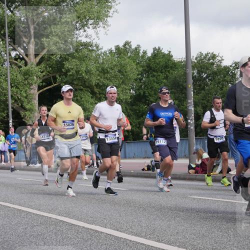 29.06.2025 - hella hamburg halbmarathon Luisa Fischer http://msf.ph/oto/8465184 29.06.2025 09:56:41 Kennedybrücke 16314, 2679, 6831, 14730, 15026, 12706, 13554, 19112, 9105, 28, 1424, 1902, 2098, 2823, 3785, 4183, 4237, 6831, 8269, 8743, 8928, 9105, 9482, 9815 meine-sportfotos.de