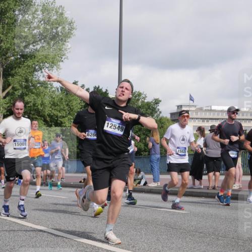 29.06.2025 - hella hamburg halbmarathon Luisa Fischer http://msf.ph/oto/8465594 29.06.2025 09:56:59 Kennedybrücke 15001, 6625, 198, 17997, 6266, 12549, 8427, 15825, 18815, 1098, 1171, 2842, 4029, 4270, 5706, 6198, 6266, 6630, 7709, 8576, 9463, 9619, 10237, 10529 meine-sportfotos.de