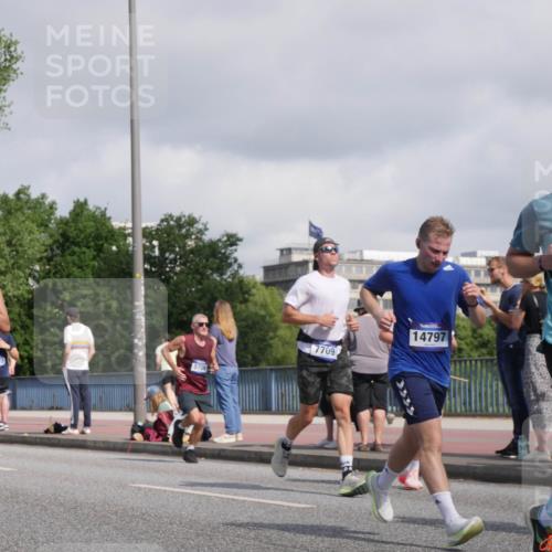 29.06.2025 - hella hamburg halbmarathon Luisa Fischer http://msf.ph/oto/8465701 29.06.2025 09:57:06 Kennedybrücke 1542, 5573, 5706, 7709, 14797, 10529, 1342, 1399, 1750, 2020, 2470, 2889, 4029, 4816, 5020, 5706, 6819, 7087, 7297, 7709, 8142, 8374, 8576, 9051, 9463, 10529 meine-sportfotos.de