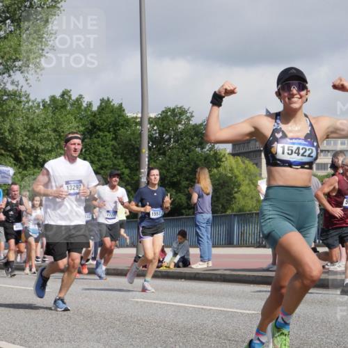 29.06.2025 - hella hamburg halbmarathon Luisa Fischer http://msf.ph/oto/8465717 29.06.2025 09:57:07 Kennedybrücke 6819, 8374, 19, 073, 13297, 142, 402, 17247, 15573, 15422, 5706, 1342, 1399, 1750, 2020, 2470, 2889, 4029, 4816, 5020, 5706, 6819, 7087, 7297, 7709, 8142, 8374, 8576, 9051, 9463, 10529 meine-sportfotos.de