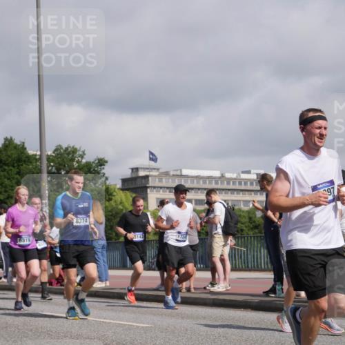29.06.2025 - hella hamburg halbmarathon Luisa Fischer http://msf.ph/oto/8465743 29.06.2025 09:57:09 Kennedybrücke 6819, 402, 8374, 9142, 17241, 97, 1119, 1342, 1399, 1750, 1942, 2020, 2442, 2470, 2889, 4029, 4816, 5020, 5706, 6819, 7087, 7297, 8142, 8374, 9051, 10529 meine-sportfotos.de