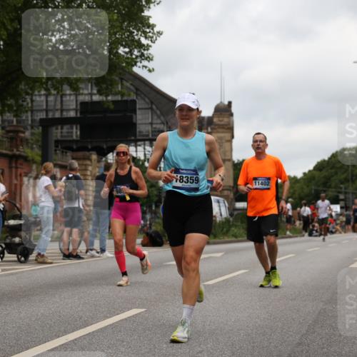 29.06.2025 - hella hamburg halbmarathon Yannick Fuchs http://msf.ph/oto/8465946 29.06.2025 10:57:14 20KM 1126, 1420, 1427, 1722, 1724, 1881, 1992, 2424, 2582, 2683, 3182, 3248, 3360, 3625, 4370, 4389, 4538, 4665, 5058, 5511, 5653, 5708, 5734, 5763, 6142, 6631, 6966, 7333, 8176, 8469, 8478, 8721, 8822, 9124, 9554, 9681, 9899, 10128, 11402, 12004, 12513, 12836, 12978, 13528, 13551, 13739, 14313, 14917, 15137, 15516, 16371, 16420, 16478, 16540, 16872, 17045, 17757, 17818, 17890, 18028, 18355, 18359, 18452, 18999, 19241 meine-sportfotos.de