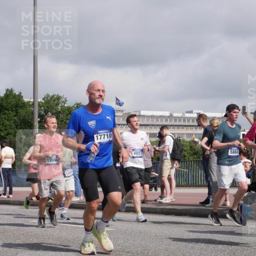 29.06.2025 - hella hamburg halbmarathon Luisa Fischer http://msf.ph/oto/8465985 29.06.2025 09:57:19 Kennedybrücke 11422, 17865, 12413, 17710, 4017, 5884, 2442, 119, 1119, 1942, 2222, 2367, 2442, 2561, 2670, 3562, 4017, 5447, 5884, 6290, 6978, 7274, 8482, 8698, 8916, 9710, 9924, 10057 meine-sportfotos.de