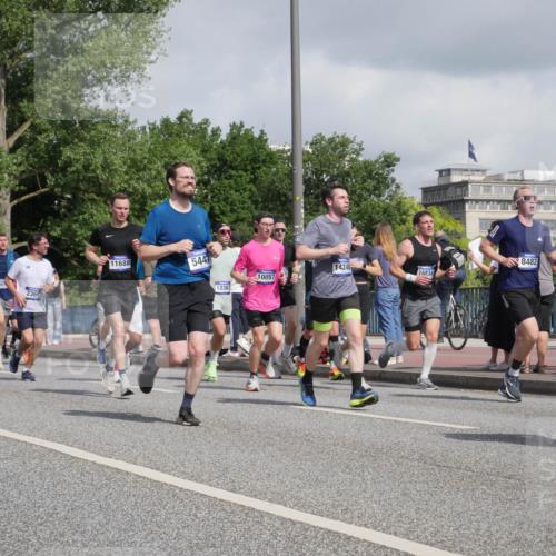 29.06.2025 - hella hamburg halbmarathon Luisa Fischer http://msf.ph/oto/8466083 29.06.2025 09:57:21 Kennedybrücke 13919, 1267, 2367, 11688, 5447, 12367, 14248, 16834, 10057, 8482, 1142, 1119, 1942, 2222, 2367, 2442, 2561, 2670, 2816, 3562, 4017, 5447, 5884, 6290, 6978, 6991, 7274, 8482, 8698, 8916, 9710, 9924, 10057 meine-sportfotos.de