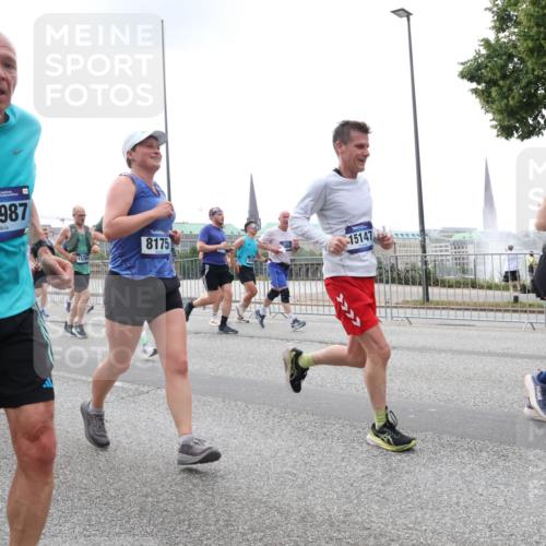 29.06.2025 - hella hamburg halbmarathon Lena Gebhardt http://msf.ph/oto/8466205 29.06.2025 10:32:31 Lombardsbrücke 9765, 15987, 8175, 15147, 1199, 1237, 1311, 1640, 1987, 2059, 2349, 2943, 3022, 3365, 3653, 3660, 3670, 3707, 3753, 3778, 3822, 4314, 4365, 4446, 4605, 4857, 4924, 5496, 5658, 5743, 5783, 5871, 5941, 6218, 6228, 6252, 6312, 6315, 7135, 7239, 7308, 7309, 7344, 7387, 7468, 7531, 7535, 7570, 7633, 7702, 7749, 7750, 7789, 8124, 8127, 8175, 8303, 8625, 8787, 8840, 8914, 8993, 9010, 9125, 9188, 9206, 10002, 10013, 10048, 10277 meine-sportfotos.de