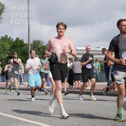 29.06.2025 - hella hamburg halbmarathon Luisa Fischer http://msf.ph/oto/8466397 29.06.2025 09:57:30 Kennedybrücke 12269, 1837, 7544, 11518, 6991, 19007, 1817, 2816, 2955, 6978, 6991, 7274, 7335, 7508, 7908, 8657, 8981, 9038, 9710, 9924, 9931 meine-sportfotos.de