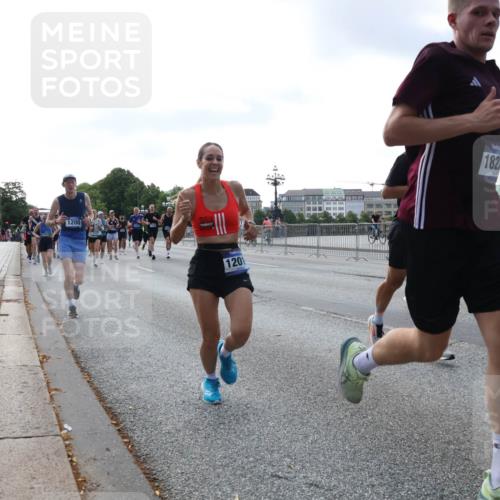 29.06.2025 - hella hamburg halbmarathon Lena Gebhardt http://msf.ph/oto/8466463 29.06.2025 09:55:14 Lombardsbrücke 1200, 1201, 182, 18842, 1200, 1683, 1696, 1706, 1884, 1976, 2207, 2222, 2274, 2287, 2367, 2411, 2592, 2596, 2816, 2955, 3208, 3209, 3258, 3435, 3747, 4093, 4121, 4189, 4832, 5102, 5399, 5638, 5705, 5708, 6027, 6158, 6290, 6389, 6662, 6836, 6923, 6938, 6978, 6991, 7052, 7312, 7335, 7659, 7908, 8117, 8371, 8437, 8487, 8657, 8693, 8889, 8981, 9031, 9093, 9159, 9476, 9661, 9710, 9869, 9931, 11333 meine-sportfotos.de