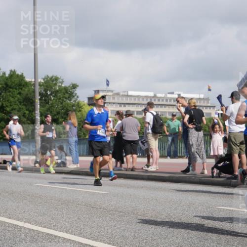 29.06.2025 - hella hamburg halbmarathon Luisa Fischer http://msf.ph/oto/8466543 29.06.2025 09:57:35 Kennedybrücke 81, 7508, 1265, 18, 1547, 1549, 1817, 2592, 2596, 2955, 6389, 6723, 6923, 7335, 7508, 7908, 8657, 8981, 9038, 9661, 9931 meine-sportfotos.de