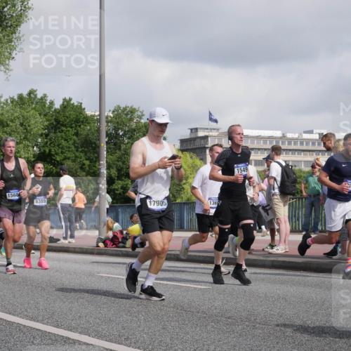 29.06.2025 - hella hamburg halbmarathon Luisa Fischer http://msf.ph/oto/8466726 29.06.2025 09:57:40 Kennedybrücke 137, 1568, 13707, 6389, 17905, 136, 1549, 147, 1549, 2592, 2596, 4832, 5705, 6389, 6723, 6923, 7508, 8117, 8657, 9661, 9931, 10122, 10868 meine-sportfotos.de