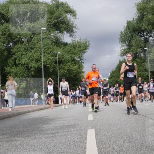 29.06.2025 - hella hamburg halbmarathon Luisa Fischer http://msf.ph/oto/8466850 29.06.2025 10:42:14 Kennedybrücke 11059, 12722, 4964, 1451, 1856, 2524, 2534, 3307, 3726, 4028, 4603, 4964, 5617, 5684, 5735, 7341, 7350, 7589 meine-sportfotos.de