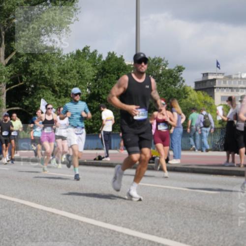 29.06.2025 - hella hamburg halbmarathon Luisa Fischer http://msf.ph/oto/8466991 29.06.2025 09:57:47 Kennedybrücke 5430, 8112, 2274, 2592, 2596, 3208, 3209, 3258, 4832, 5399, 5705, 6723, 8117, 8437, 9031, 9093, 9159, 9476, 9720, 10122, 10868 meine-sportfotos.de
