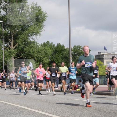 29.06.2025 - hella hamburg halbmarathon Luisa Fischer http://msf.ph/oto/8467061 29.06.2025 09:57:50 Kennedybrücke 5399, 11185, 18513, 3209, 16513, 15871, 14687, 14686, 15430, 9093, 843, 1086, 2274, 3208, 3209, 3258, 4832, 5399, 5705, 6158, 8117, 8437, 8889, 9031, 9032, 9093, 9159, 9476, 9649, 9720, 9869, 10122, 10423, 10868 meine-sportfotos.de