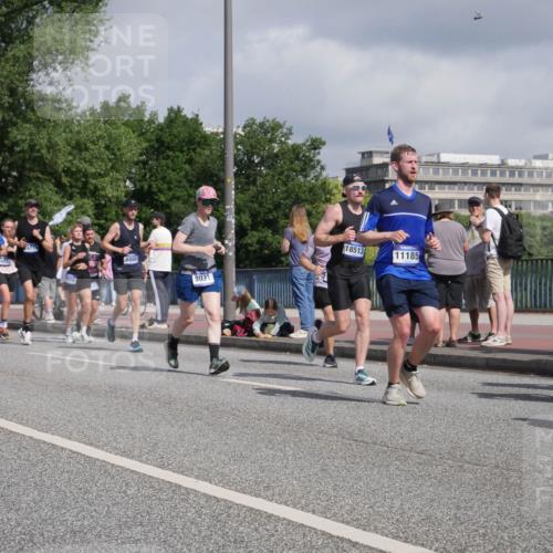 29.06.2025 - hella hamburg halbmarathon Luisa Fischer http://msf.ph/oto/8467191 29.06.2025 09:57:55 Kennedybrücke 18842, 8430, 18228, 889, 9869, 9031, 18513, 11185, 972, 2274, 2287, 2411, 3087, 3208, 3209, 3258, 3747, 4093, 5102, 5399, 5638, 6027, 6158, 6662, 6836, 7659, 8218, 8371, 8437, 8693, 8889, 9031, 9032, 9093, 9159, 9476, 9649, 9720, 9869, 10053, 10423 meine-sportfotos.de