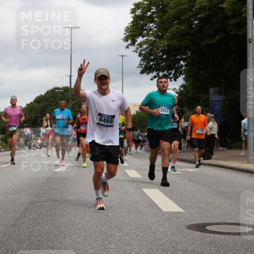 29.06.2025 - hella hamburg halbmarathon Yannick Fuchs http://msf.ph/oto/8467249 29.06.2025 10:57:23 20KM 1184, 1316, 1722, 1724, 1940, 1992, 2424, 3360, 4370, 4665, 5058, 5305, 5511, 5653, 5734, 6142, 6631, 7243, 7333, 8469, 8478, 8822, 9124, 9439, 9554, 9681, 9899, 10128, 10766, 10866, 11402, 11527, 12513, 13528, 13551, 14313, 15137, 15516, 15550, 16371, 16478, 16872, 17071, 17757, 17890, 17894, 18028, 18122, 18355, 18359, 18452, 19241 meine-sportfotos.de