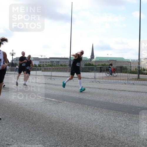 29.06.2025 - hella hamburg halbmarathon Lena Gebhardt http://msf.ph/oto/8467263 29.06.2025 09:55:18 Lombardsbrücke 103, 3747, 15681, 1042, 66627, 1120, 1151, 1200, 1683, 1696, 1706, 1884, 1976, 2207, 2274, 2287, 2367, 2411, 2592, 2596, 2816, 3087, 3208, 3209, 3258, 3435, 3747, 3985, 4093, 4121, 4189, 4832, 4938, 5102, 5399, 5459, 5638, 5705, 5708, 5915, 6027, 6054, 6158, 6290, 6389, 6532, 6662, 6836, 6923, 6938, 6991, 7052, 7312, 7335, 7659, 7908, 8371, 8437, 8487, 8693, 8889, 8981, 9031, 9093, 9159, 9476, 9661, 9710, 9869, 9931, 11333 meine-sportfotos.de