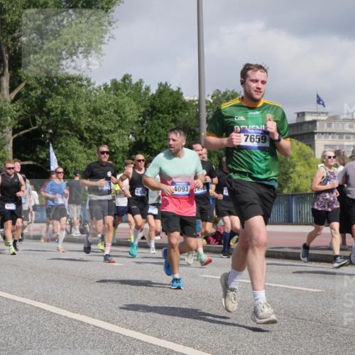 29.06.2025 - hella hamburg halbmarathon Luisa Fischer http://msf.ph/oto/8467309 29.06.2025 09:58:01 Kennedybrücke 5102, 1884, 6027, 6836, 4093, 24, 7659, 6662, 1884, 2287, 2411, 2708, 3087, 3435, 3747, 3985, 4093, 5102, 5638, 5915, 6027, 6054, 6158, 6532, 6662, 6836, 7052, 7659, 8218, 8371, 8487, 8577, 8693, 8889, 8927, 9032, 9386, 9529, 9649, 9786, 9869, 10053, 10184, 10423 meine-sportfotos.de