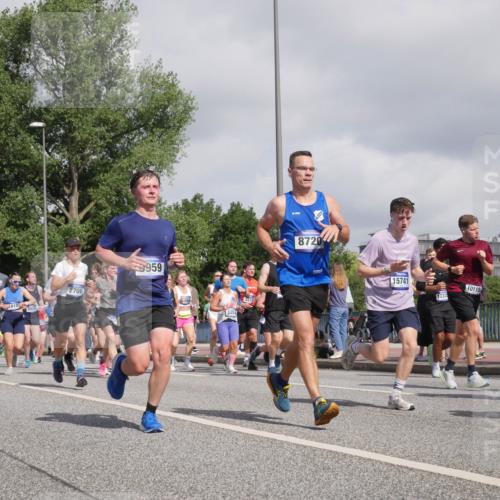 29.06.2025 - hella hamburg halbmarathon Luisa Fischer http://msf.ph/oto/8467460 29.06.2025 09:58:13 Kennedybrücke 14062, 120, 6691, 4890, 4610, 2706, 959, 8454, 3213, 8720, 1, 15741, 10115, 168, 1200, 1630, 1683, 1696, 2207, 2706, 2708, 3213, 3985, 4121, 4189, 4345, 4847, 4890, 5421, 5459, 5915, 6009, 6054, 6421, 6532, 6691, 6938, 7312, 8139, 8153, 8205, 8216, 8302, 8454, 8577, 8720, 8856, 8899, 8927, 8955, 9386, 9529, 9786, 9959, 10115, 10263 meine-sportfotos.de