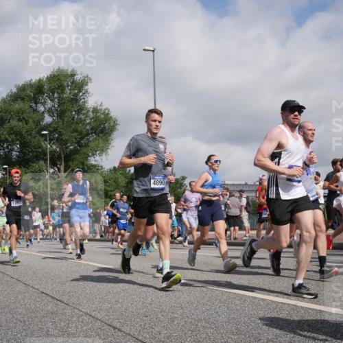29.06.2025 - hella hamburg halbmarathon Luisa Fischer http://msf.ph/oto/8467522 29.06.2025 09:58:17 Kennedybrücke 13807, 200, 4890, 03, 8302, 1200, 1630, 1683, 1696, 1706, 2207, 2706, 3213, 3692, 4088, 4189, 4324, 4345, 4847, 4890, 5421, 6009, 6691, 6938, 7312, 7367, 8139, 8205, 8216, 8234, 8302, 8454, 8856, 8899, 8955, 10115, 10263 meine-sportfotos.de