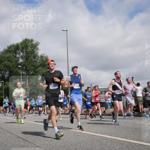 29.06.2025 - hella hamburg halbmarathon Luisa Fischer http://msf.ph/oto/8467539 29.06.2025 09:58:18 Kennedybrücke 13807, 1200, 15535, 8139, 1454, 3955, 456, 8216, 3303, 1200, 1630, 1696, 1706, 2207, 3213, 3692, 4088, 4324, 4345, 4847, 4890, 5421, 6009, 6691, 6938, 7312, 7367, 8139, 8205, 8216, 8234, 8302, 8454, 8856, 8899, 8955, 8977, 10263 meine-sportfotos.de
