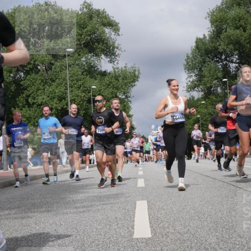 29.06.2025 - hella hamburg halbmarathon Luisa Fischer http://msf.ph/oto/8467641 29.06.2025 10:42:32 Kennedybrücke 58, 12675, 10072, 16469, 750, 2498, 856, 7263, 5418, 1736, 8783, 2498, 6112, 6342, 6343, 6611, 7263, 7684, 7815, 8783, 10315, 10696 meine-sportfotos.de
