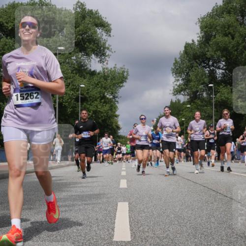 29.06.2025 - hella hamburg halbmarathon Luisa Fischer http://msf.ph/oto/8467660 29.06.2025 10:42:36 Kennedybrücke 15262, 7684, 1381, 1100227, 2498, 2893, 6342, 6343, 6611, 7263, 7684, 8243, 8367, 8783, 9393, 10315, 10554 meine-sportfotos.de