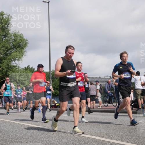 29.06.2025 - hella hamburg halbmarathon Luisa Fischer http://msf.ph/oto/8467752 29.06.2025 09:58:29 Kennedybrücke 1461, 15733, 17815, 13799, 16985, 4601, 7056, 1151, 1216, 1461, 1689, 3654, 3945, 4033, 4088, 4127, 4324, 4601, 4938, 6481, 7056, 7269, 7332, 7657, 8234, 8977, 9491, 9551, 9934, 10811 meine-sportfotos.de