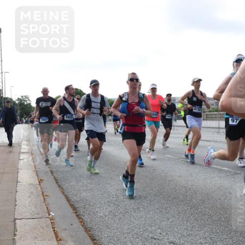 29.06.2025 - hella hamburg halbmarathon Lena Gebhardt http://msf.ph/oto/8467760 29.06.2025 09:55:19 Lombardsbrücke 7052, 4090, 8955, 649, 1468, 6158, 97, 1120, 1151, 1200, 1683, 1696, 1706, 1884, 1976, 2207, 2274, 2287, 2367, 2411, 2592, 2596, 2706, 2816, 3087, 3208, 3209, 3213, 3258, 3435, 3747, 3985, 4093, 4121, 4189, 4832, 4847, 4890, 4938, 5102, 5399, 5459, 5638, 5705, 5708, 5915, 6027, 6054, 6158, 6290, 6389, 6421, 6532, 6662, 6836, 6923, 6938, 6991, 7052, 7312, 7335, 7659, 7908, 8371, 8437, 8487, 8693, 8889, 8981, 9031, 9093, 9159, 9476, 9661, 9710, 9869, 9931, 11333 meine-sportfotos.de