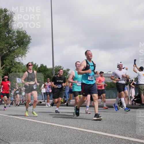 29.06.2025 - hella hamburg halbmarathon Luisa Fischer http://msf.ph/oto/8467798 29.06.2025 09:58:32 Kennedybrücke 1216, 355, 144, 7657, 1461, 1227, 1151, 1216, 1461, 1689, 3654, 3945, 4033, 4127, 4601, 4938, 6481, 7056, 7100, 7224, 7269, 7332, 7657, 9491, 9551, 9934, 10811 meine-sportfotos.de