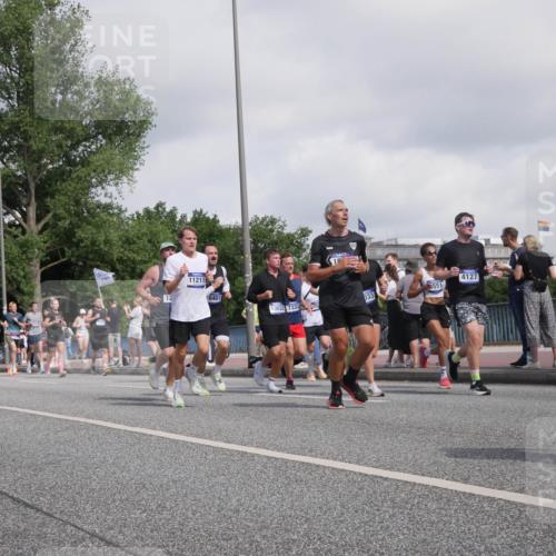 29.06.2025 - hella hamburg halbmarathon Luisa Fischer http://msf.ph/oto/8467847 29.06.2025 09:58:35 Kennedybrücke 12, 11211, 6481, 4127, 13032, 7332, 033, 551, 1151, 1216, 1689, 3654, 3945, 4033, 4127, 4346, 4938, 5708, 6481, 6994, 7100, 7224, 7269, 7332, 7657, 9491, 9551, 9934, 10596, 10811 meine-sportfotos.de