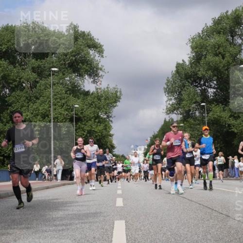 29.06.2025 - hella hamburg halbmarathon Luisa Fischer http://msf.ph/oto/8467871 29.06.2025 10:42:39 Kennedybrücke 12745, 6611, 3337, 12090, 10554, 2092, 17634, 14871, 1232, 2893, 6342, 6343, 6611, 7053, 7263, 7684, 8243, 8367, 8783, 9393, 10001, 10516, 10554 meine-sportfotos.de