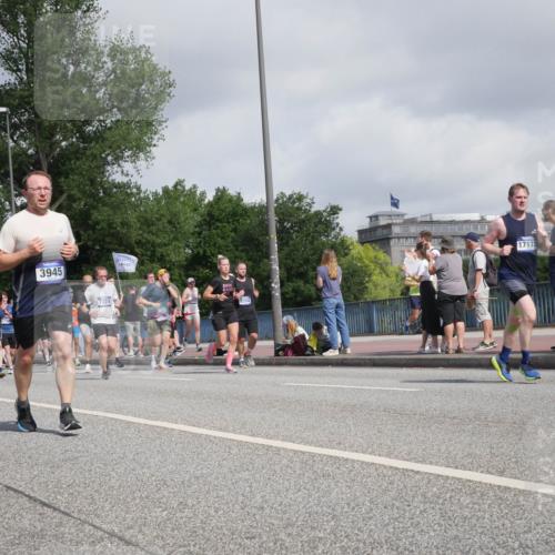 29.06.2025 - hella hamburg halbmarathon Luisa Fischer http://msf.ph/oto/8467888 29.06.2025 09:58:38 Kennedybrücke 14458, 14791, 3945, 7224, 708, 17173, 1143, 1216, 1507, 2260, 3060, 3399, 3945, 4033, 4127, 4346, 4938, 5708, 6134, 6481, 6994, 7100, 7224, 7332, 8390, 8668, 8821, 9551, 9934, 10596, 10811 meine-sportfotos.de