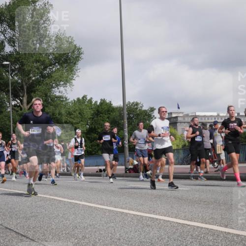 29.06.2025 - hella hamburg halbmarathon Luisa Fischer http://msf.ph/oto/8467913 29.06.2025 09:58:40 Kennedybrücke 14458, 11733, 14791, 12379, 16175, 6994, 16608, 7224, 5708, 1143, 1257, 1507, 2250, 2260, 2884, 3060, 3399, 3945, 4346, 4557, 4938, 5116, 5708, 6134, 6168, 6481, 6994, 7100, 7224, 8390, 8668, 8821, 9074, 10596, 10603, 10811 meine-sportfotos.de