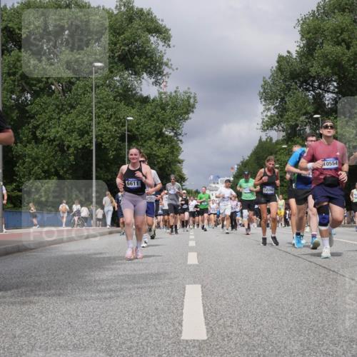 29.06.2025 - hella hamburg halbmarathon Luisa Fischer http://msf.ph/oto/8467955 29.06.2025 10:42:41 Kennedybrücke 12745, 6611, 12090, 0554, 17634, 1232, 2893, 6342, 6343, 6611, 7053, 7684, 8243, 8367, 8457, 9393, 9708, 10001, 10516, 10554 meine-sportfotos.de