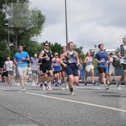 29.06.2025 - hella hamburg halbmarathon Luisa Fischer http://msf.ph/oto/8467958 29.06.2025 09:58:43 Kennedybrücke 5116, 226, 10596, 12519, 13073, 6134, 14458, 15620, 17908, 16175, 1143, 1257, 1267, 1507, 2250, 2260, 2504, 2818, 2884, 3060, 3399, 3543, 4346, 4557, 5116, 5708, 6115, 6134, 6168, 6994, 7100, 7224, 8273, 8390, 8668, 8821, 9074, 10596, 10603 meine-sportfotos.de
