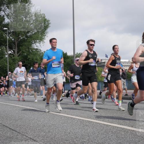 29.06.2025 - hella hamburg halbmarathon Luisa Fischer http://msf.ph/oto/8467987 29.06.2025 09:58:44 Kennedybrücke 1257, 10603, 3116, 2260, 1267, 18487, 3060, 10596, 13672, 3073, 14458, 434, 1143, 1257, 1267, 1507, 2250, 2260, 2504, 2818, 2884, 3060, 3399, 3543, 4346, 4557, 5116, 5708, 6115, 6134, 6168, 6994, 7100, 8273, 8390, 8668, 8821, 9074, 10408, 10596, 10603 meine-sportfotos.de