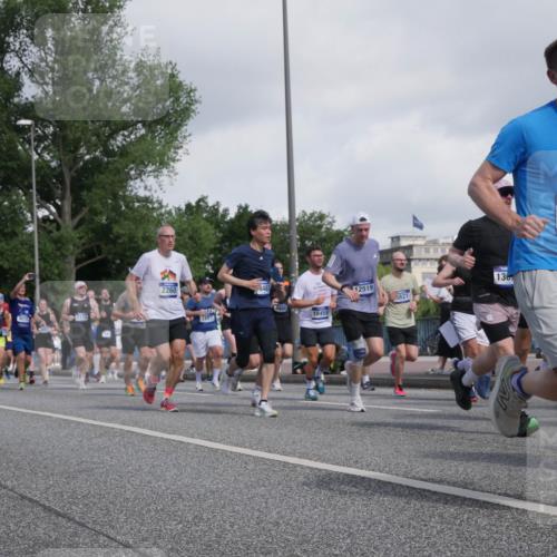 29.06.2025 - hella hamburg halbmarathon Luisa Fischer http://msf.ph/oto/8468017 29.06.2025 09:58:45 Kennedybrücke 5116, 1257, 2260, 1507, 8487, 12519, 3821, 18451, 1307, 10596, 1143, 1257, 1267, 1507, 2250, 2260, 2504, 2818, 2884, 3060, 3399, 3543, 4346, 4557, 5116, 5708, 6115, 6134, 6168, 6994, 8273, 8390, 8668, 8821, 9074, 10408, 10596, 10603 meine-sportfotos.de