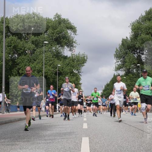 29.06.2025 - hella hamburg halbmarathon Luisa Fischer http://msf.ph/oto/8468159 29.06.2025 10:42:45 Kennedybrücke 4883, 2574, 3745, 2571, 13519, 845, 7053, 16382, 10516, 1232, 2893, 6321, 6611, 7053, 7501, 8243, 8367, 8457, 9393, 9708, 10001, 10516, 10554 meine-sportfotos.de